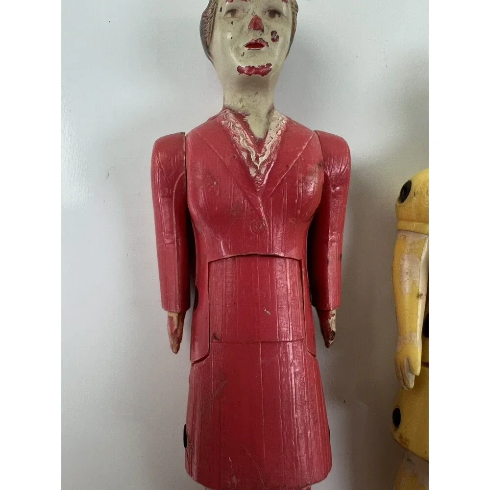 Vintage 1950's RENWAL Jointed Dollhouse MOTHER & DAUGHTER Plastic Toy Figures